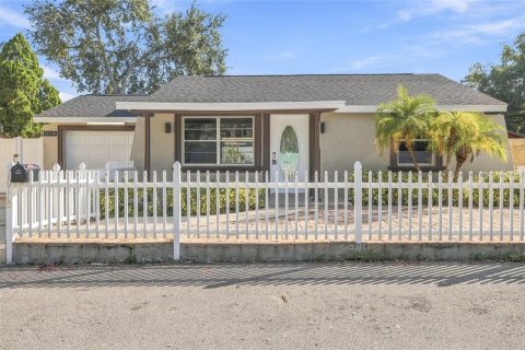 Villa ou maison à Tampa, Floride 3 chambres, 107.4 m2 № 2429136