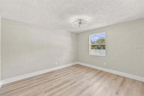 Villa ou maison à vendre à Tampa, Floride: 3 chambres, 107.4 m2 № 2429136 - photo 22