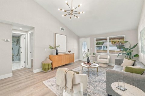 Villa ou maison à vendre à Tampa, Floride: 3 chambres, 107.4 m2 № 2429136 - photo 6
