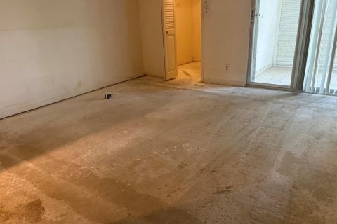 Condo in Coconut Creek, Florida, 2 bedrooms  № 2185203 - photo 6