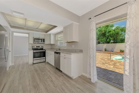 Casa en venta en North Port, Florida, 3 dormitorios, 147.62 m2 № 1876621 - foto 19