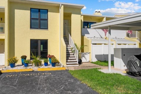 Copropriété à louer à Indian Rocks Beach, Floride: 2 chambres, 96.62 m2 № 2419338 - photo 6