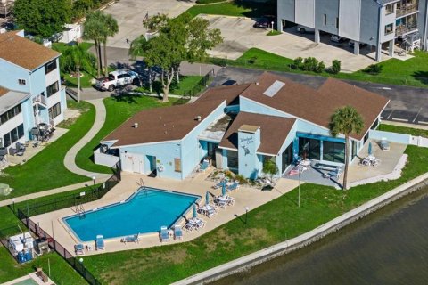 Condo à Indian Rocks Beach, Floride, 2 chambres  № 2419338