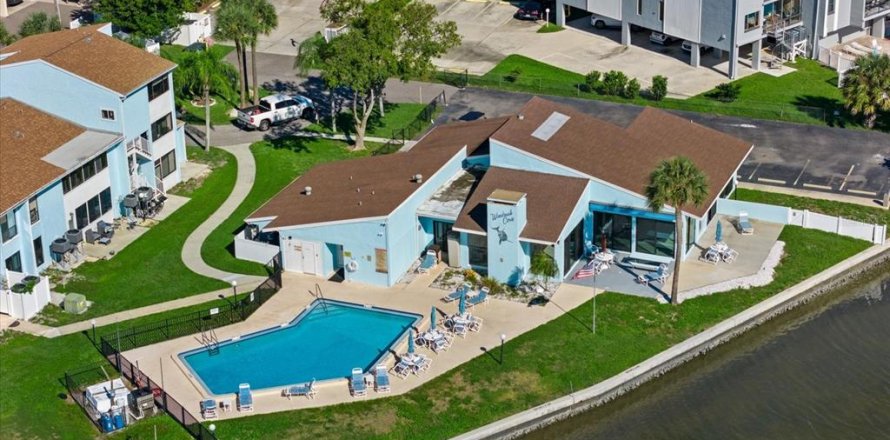 Condo à Indian Rocks Beach, Floride, 2 chambres № 2419338
