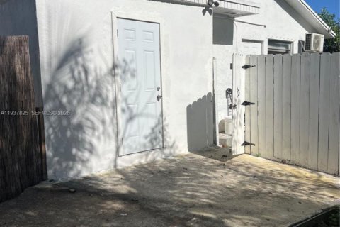 Villa ou maison à louer à Florida City, Floride № 1995735 - photo 2