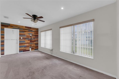 House in Margate, Florida 2 bedrooms, 98.57 sq.m. № 1800865 - photo 27