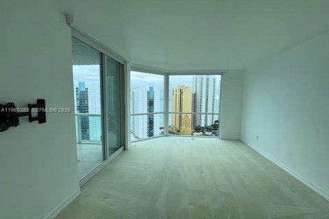 Снять в аренду кондоминиум в Санни-Айлс-Бич, Флорида 3 спальни, 217.39м2, № 2020172 - фото 12