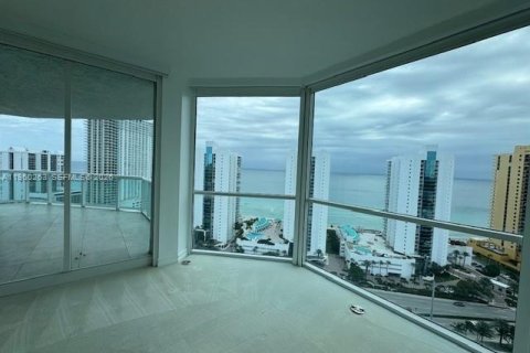 Снять в аренду кондоминиум в Санни-Айлс-Бич, Флорида 3 спальни, 217.39м2, № 2020172 - фото 14