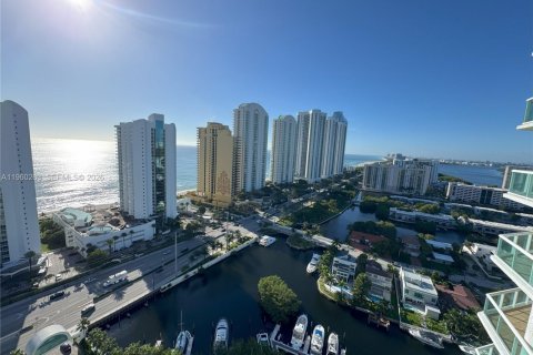 Снять в аренду кондоминиум в Санни-Айлс-Бич, Флорида 3 спальни, 217.39м2, № 2020172 - фото 2