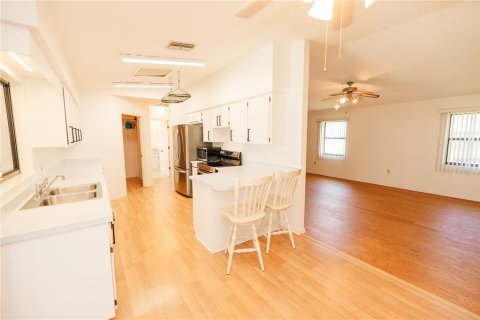 Villa ou maison à vendre à Lakeland, Floride: 2 chambres, 112.41 m2 № 1829720 - photo 18