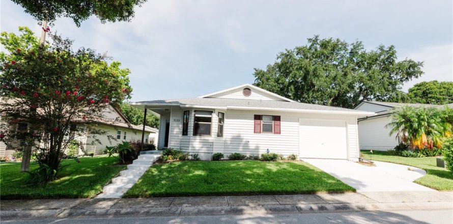 House in Lakeland, Florida 2 bedrooms, 112.41 sq.m. № 1829720