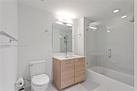 Condo in North Miami Beach, Florida, 3 bedrooms  № 1862360 - photo 14