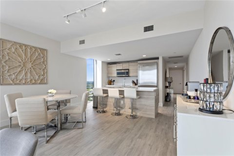 Condo in North Miami Beach, Florida, 3 bedrooms  № 1862360 - photo 8