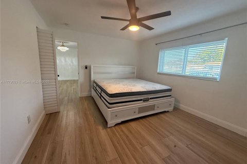 Villa ou maison à louer à Fort Lauderdale, Floride: 3 chambres, 132.94 m2 № 1621662 - photo 20