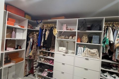 Villa ou maison à vendre à Miami Gardens, Floride: 4 chambres, 142.14 m2 № 2001354 - photo 8