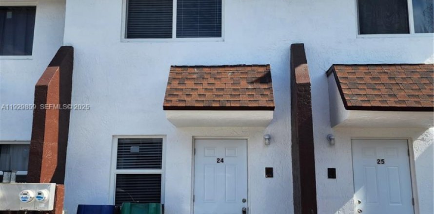 Кондоминиум с 2 спальнями в Суитуотер, Флорида № 1988832