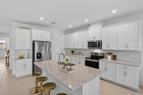 Villa ou maison à vendre à Clermont, Floride: 4 chambres, 211.63 m2 № 2410094 - photo 6