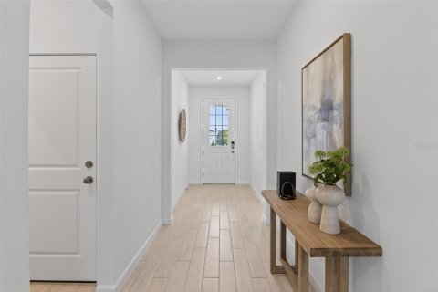 Villa ou maison à vendre à Clermont, Floride: 4 chambres, 211.63 m2 № 2410094 - photo 4