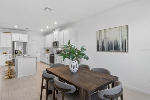 Villa ou maison à vendre à Clermont, Floride: 4 chambres, 211.63 m2 № 2410094 - photo 7