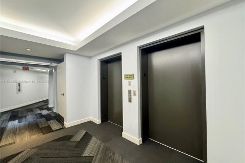 Copropriété à louer à Miami, Floride: 1 chambre, 127.55 m2 № 1877557 - photo 15