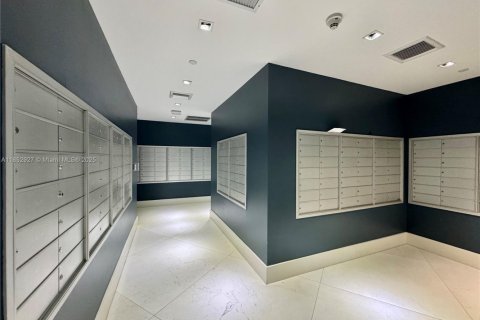 Copropriété à louer à Miami, Floride: 1 chambre, 127.55 m2 № 1877557 - photo 28