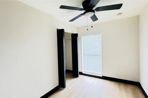 Villa ou maison à louer à Tampa, Floride: 3 chambres, 92.44 m2 № 2398877 - photo 13