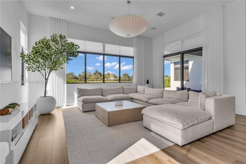 Купить виллу или дом в Купер-Сити, Флорида 5 спален, 400.78м2, № 2006385 - фото 8