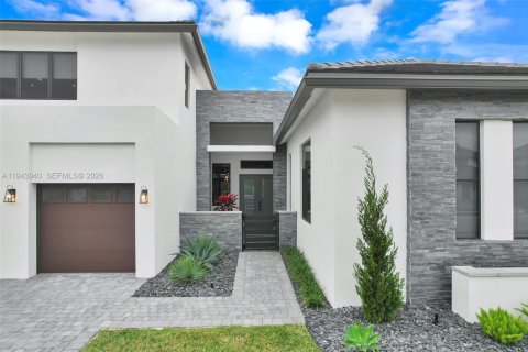 Купить виллу или дом в Купер-Сити, Флорида 5 спален, 400.78м2, № 2006385 - фото 3