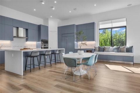 Купить виллу или дом в Купер-Сити, Флорида 5 спален, 400.78м2, № 2006385 - фото 9