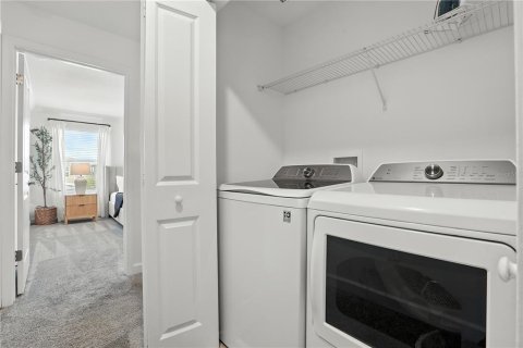 Купить таунхаус в Дэвенпорт, Флорида 13 комнат, 177.81м2, № 1911435 - фото 18