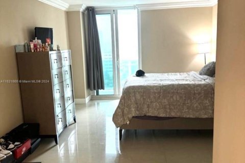 Condo in Sunny Isles Beach, Florida, 1 bedroom  № 1694966 - photo 21