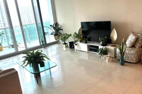 Condo in Sunny Isles Beach, Florida, 1 bedroom  № 1694966 - photo 1