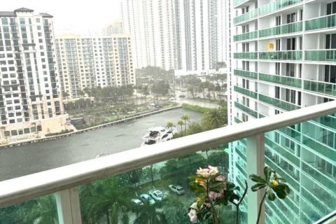 Condo in Sunny Isles Beach, Florida, 1 bedroom  № 1694966 - photo 3