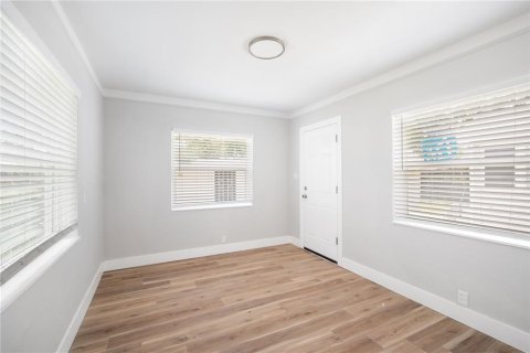 House in Tampa, Florida 2 bedrooms, 110.18 sq.m. № 1854599 - photo 15