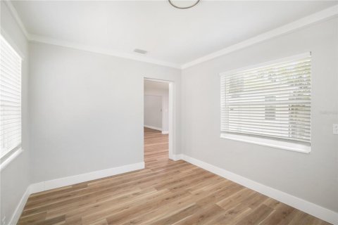 House in Tampa, Florida 2 bedrooms, 110.18 sq.m. № 1854599 - photo 16