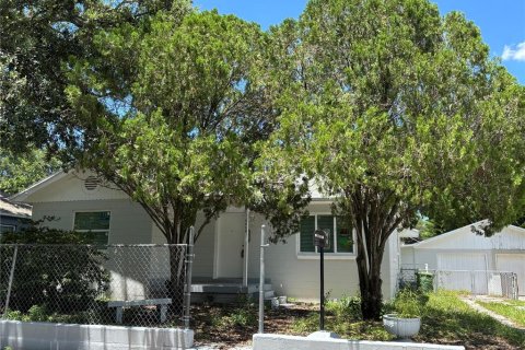 House in Tampa, Florida 2 bedrooms, 110.18 sq.m. № 1854599 - photo 1