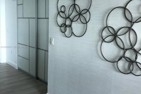 Снять в аренду кондоминиум в Санрайз, Флорида 2 спальни, 88.63м2, № 2072500 - фото 11