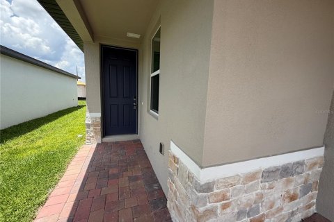 Casa en alquiler en Haines City, Florida, 4 dormitorios, 149.29 m2 № 1761312 - foto 3