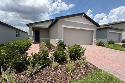 Casa en alquiler en Haines City, Florida, 4 dormitorios, 149.29 m2 № 1761312 - foto 2