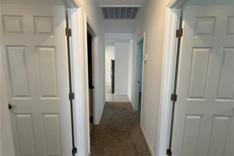 Casa en alquiler en Haines City, Florida, 4 dormitorios, 149.29 m2 № 1761312 - foto 13