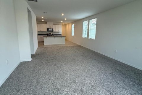 Casa en alquiler en Haines City, Florida, 4 dormitorios, 149.29 m2 № 1761312 - foto 11