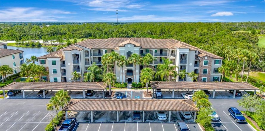 Condo in Bradenton, Florida, 3 bedrooms in LAKEWOOD NATIONAL № 1832010