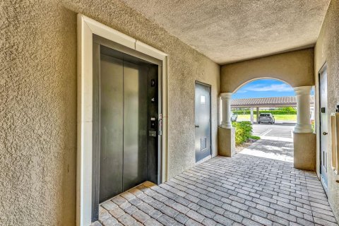 Condominio en venta en Bradenton, Florida, 3 dormitorios, 119.47 m2 № 1832010 - foto 5