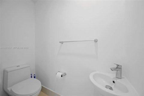 Copropriété à vendre à Miami, Floride: 1 chambre, 56.67 m2 № 2262402 - photo 29