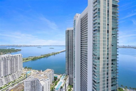 Copropriété à vendre à Miami, Floride: 1 chambre, 56.67 m2 № 2262402 - photo 2