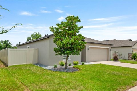House in Spring Hill, Florida 3 bedrooms, 140.1 sq.m. № 1761071 - photo 28
