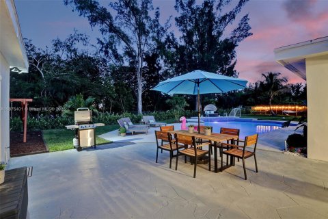 House in Plantation, Florida 7 bedrooms, 314.29 sq.m. № 1980289 - photo 25