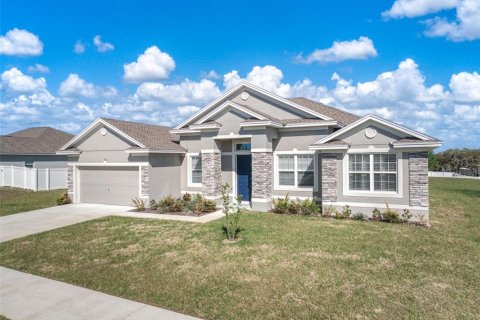 House in Babson Park, Florida 4 bedrooms, 225.47 sq.m. № 1583396 - photo 2