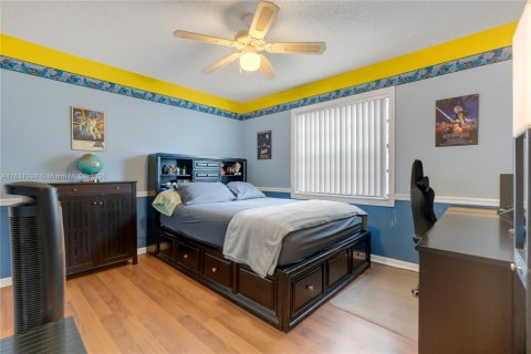 House in Lauderhill, Florida 3 bedrooms, 215.81 sq.m. № 1807103 - photo 21