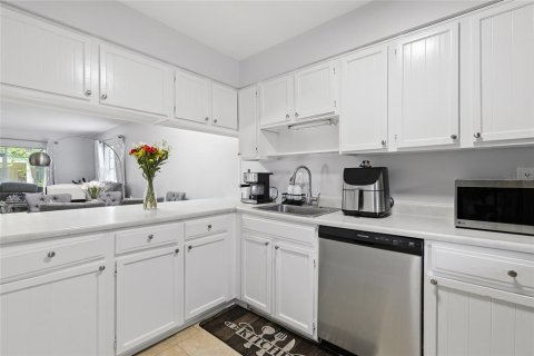 Copropriété à vendre à Orlando, Floride: 2 chambres, 96.06 m2 № 1885575 - photo 5